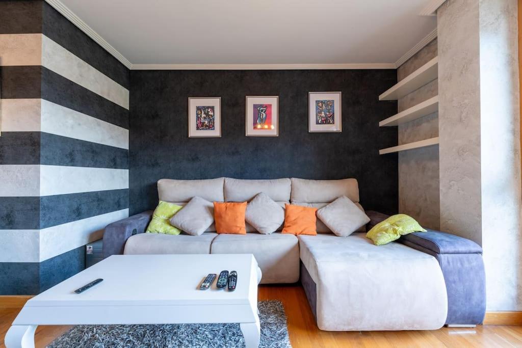 Apartamento En El Corazon De La Ciudad Con Parking Santander Exteriér fotografie